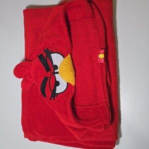 5/$30 ANGRY BIRDS Red Hooded Character Blanket